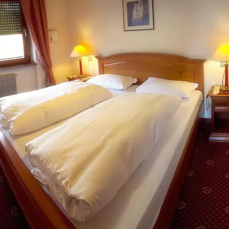 Temlhof 3*