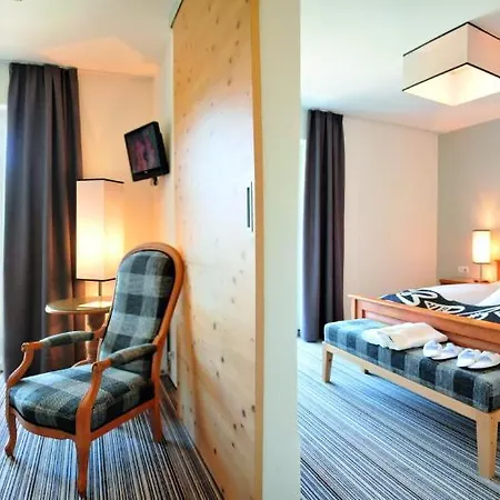 The Vista 3*