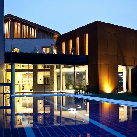 Gruener Baum 4*