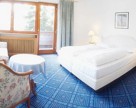 Temlhof 3*