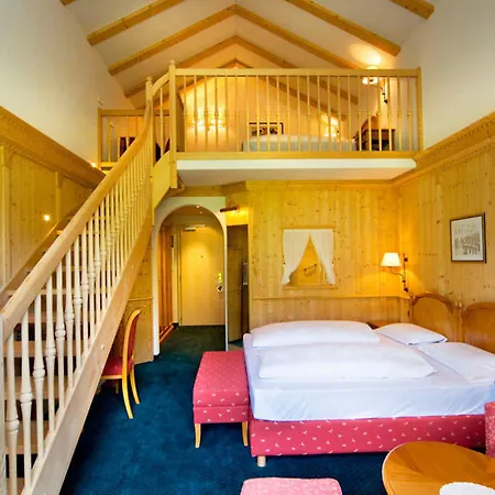 Hotel Gruener Baum Bressanone
