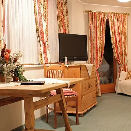 Loewenhof Hotel 4*