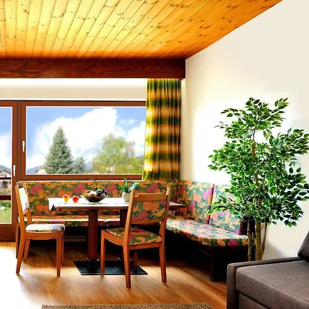 Aparthotel Hofstatt 3*