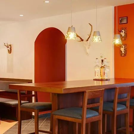 Hotel Krone - Eat, Drink, 4*