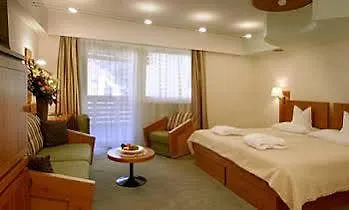 Krone - Eat, Drink, Hotel