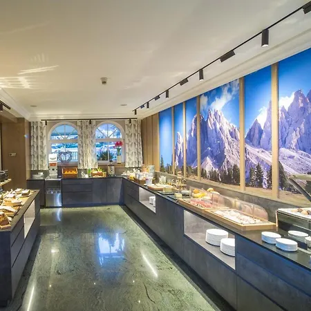 Goldenes Roessl Hotel