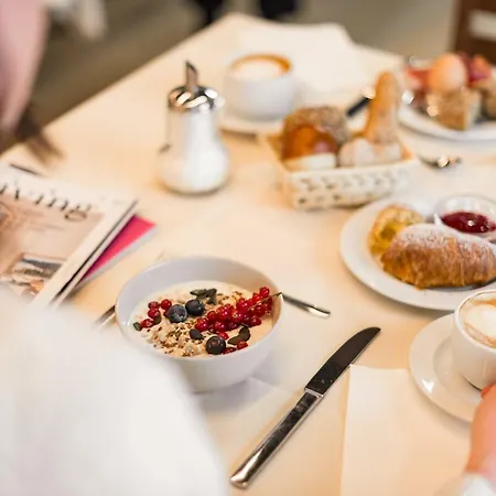 Hotel Krone Eat Drink Stay Bressanone