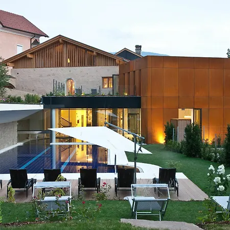 Gruener Baum Bressanone