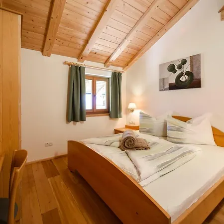 Apartment Agriturismo Loechlerhof Bressanone