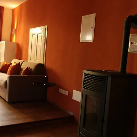 The Court House Apartment *
