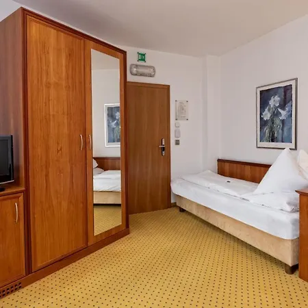 Millanderhof 3*