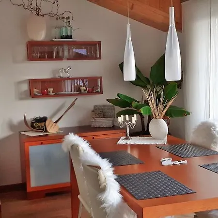 Apartment Haus Karin Bressanone