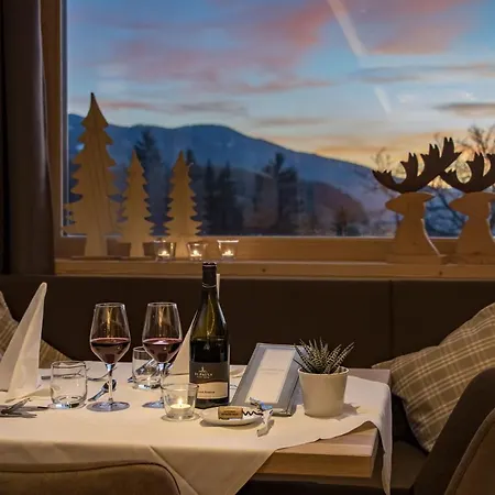 Torgglerhof Hotel 2*