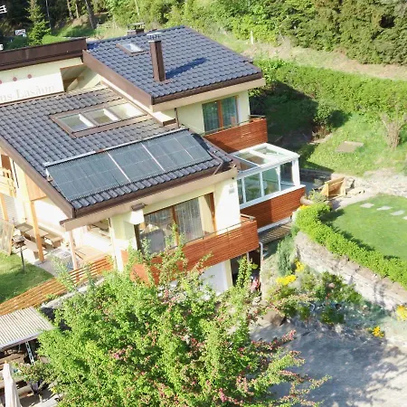 Bed & Breakfast Haus Lasaun 3*